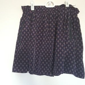 Blue patterned skirt with pockets